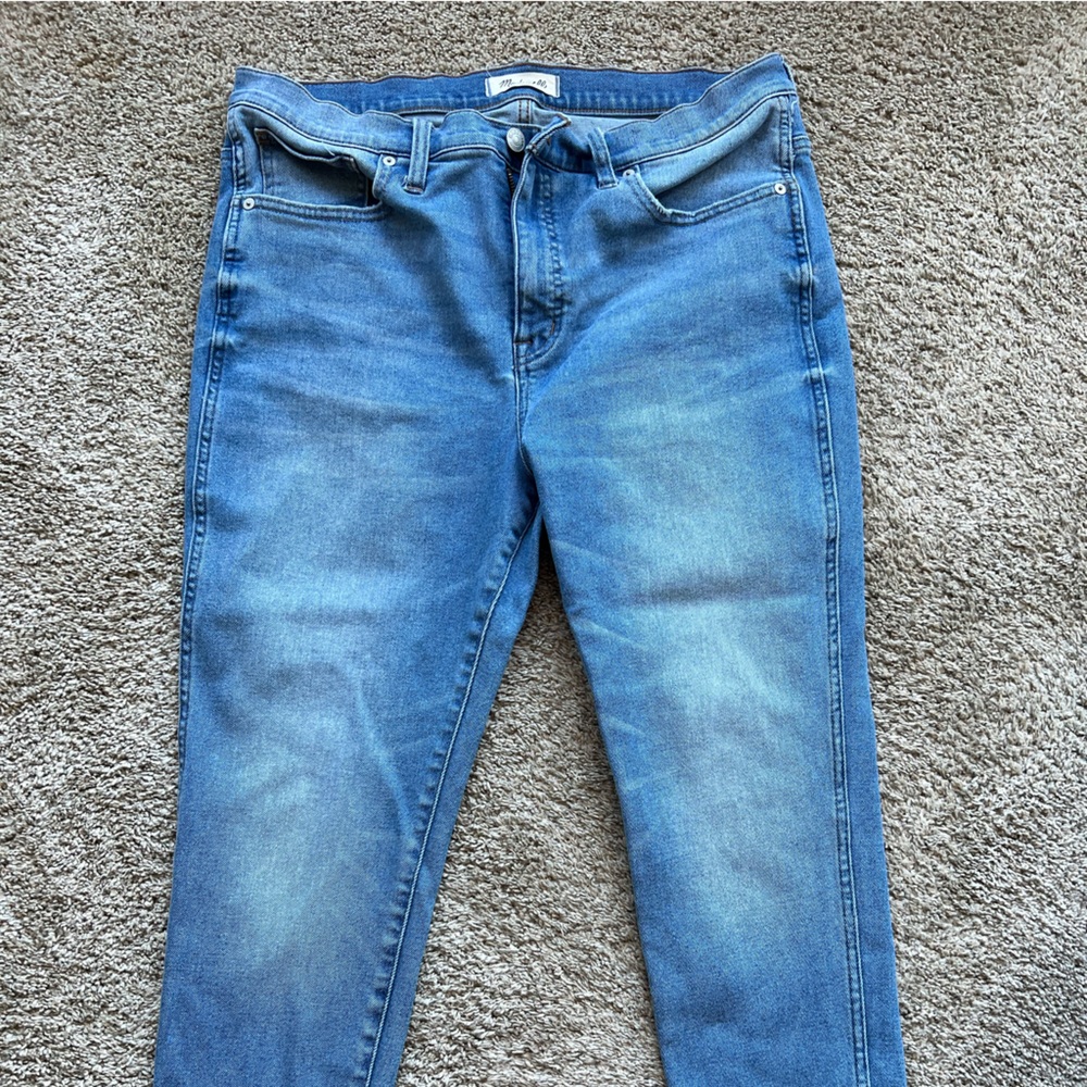 Madewell Size 32 - 10” High Rise Skinny Crop